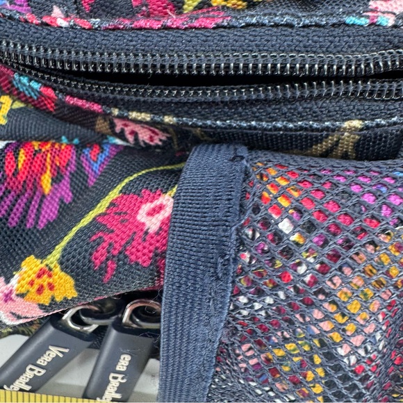 Vera Bradley Backpack Lighten Up Essential Midnight Wildflowers Travel Bag - Picture 12 of 13